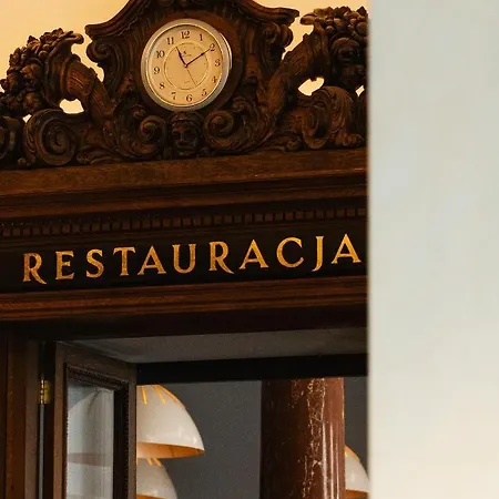 Szálloda Monopol