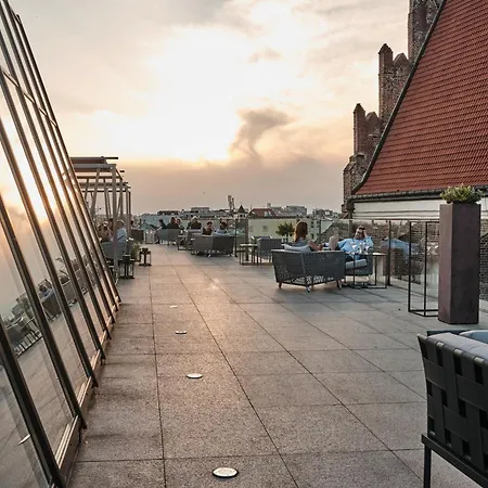 Szálloda Monopol 5*